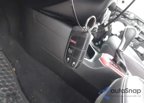 2017 Jeep Renegade Trailhawk 4X4 from USA, damaged, VIN ZACCJBCB5HPG50869